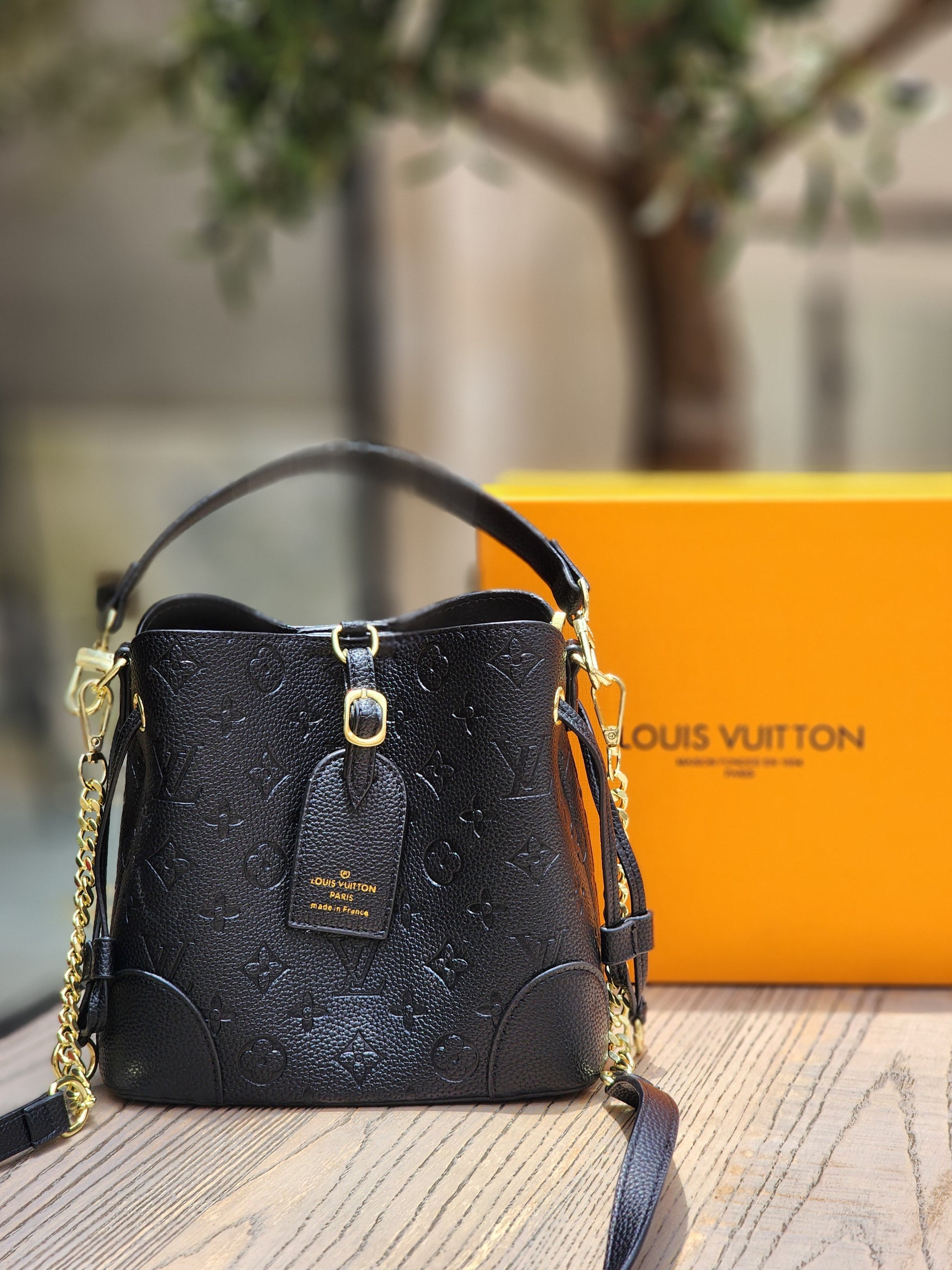 Embossed Leather Bucket Bag – Black & Gold Edition