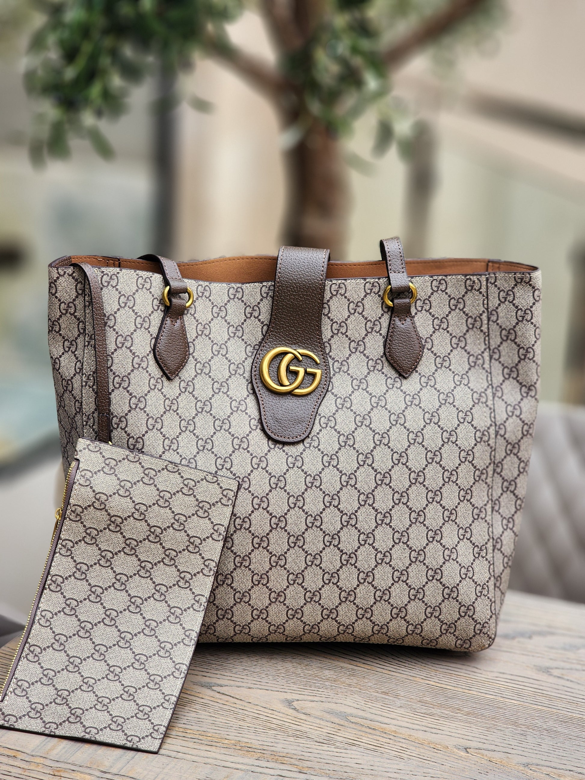 GG Signature Tote