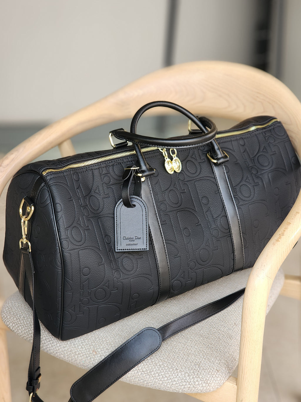 Noir Embossed Travel bag