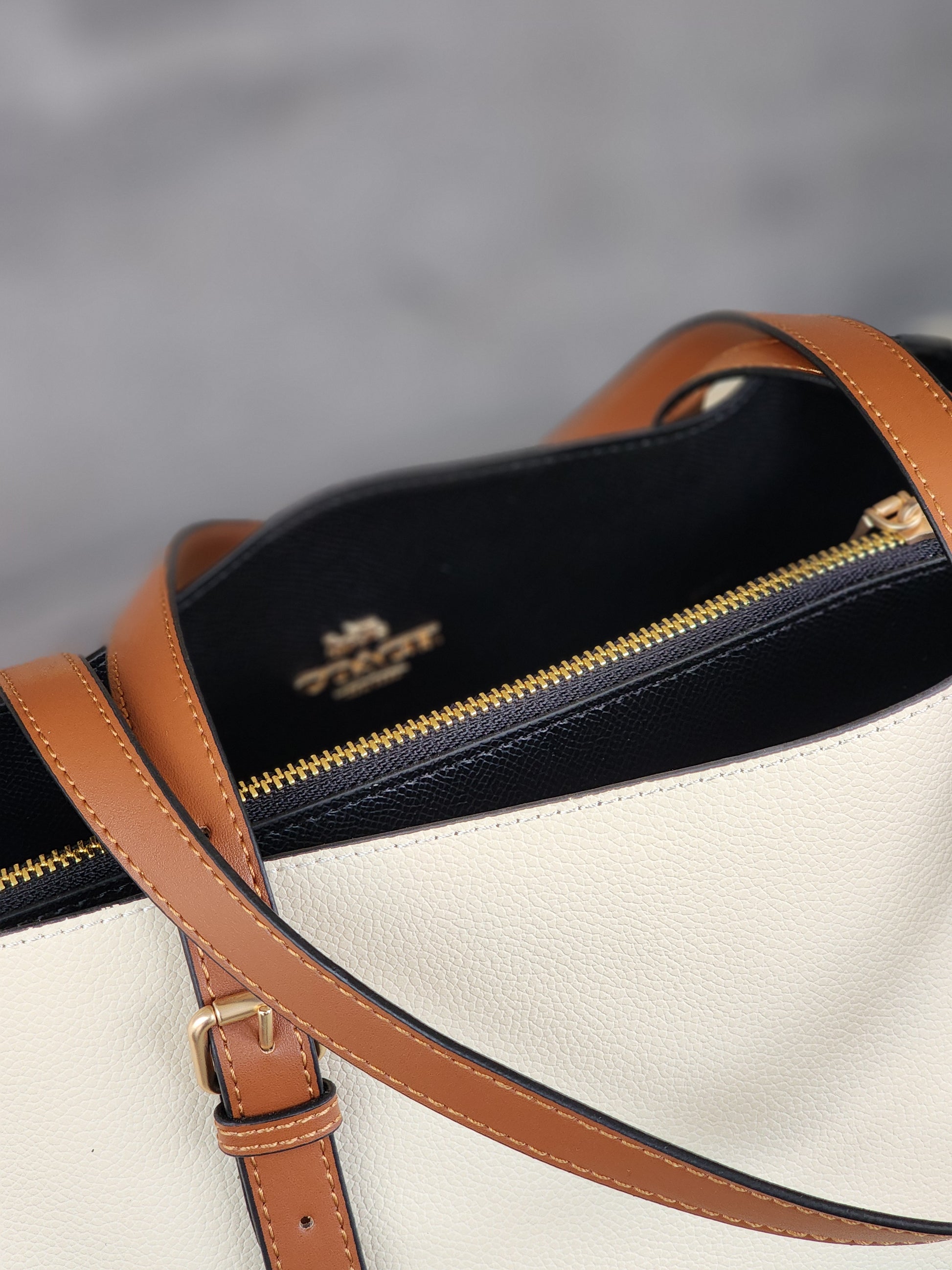 Signature Tote Bags