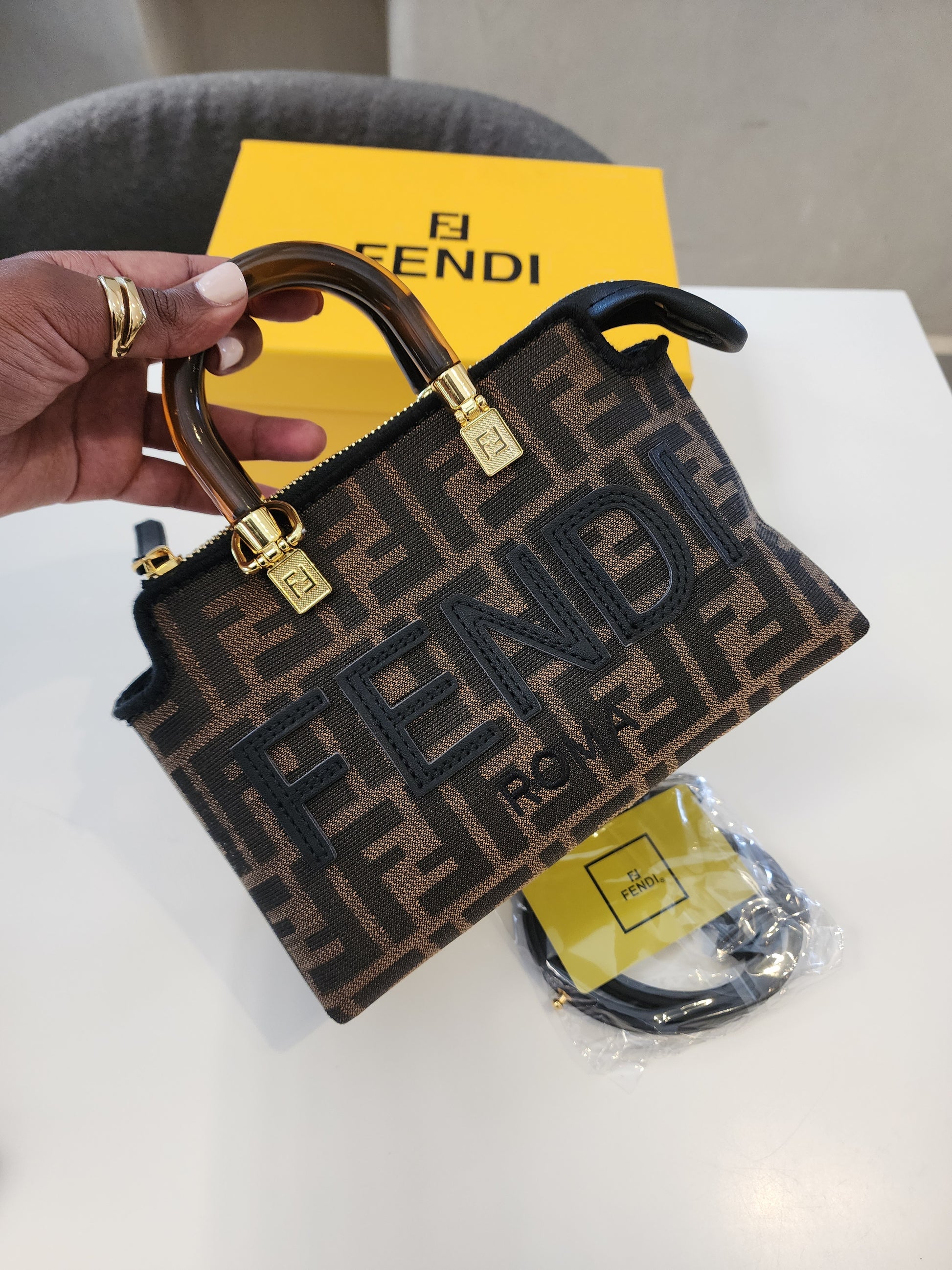 Mini Sunshine Shopper