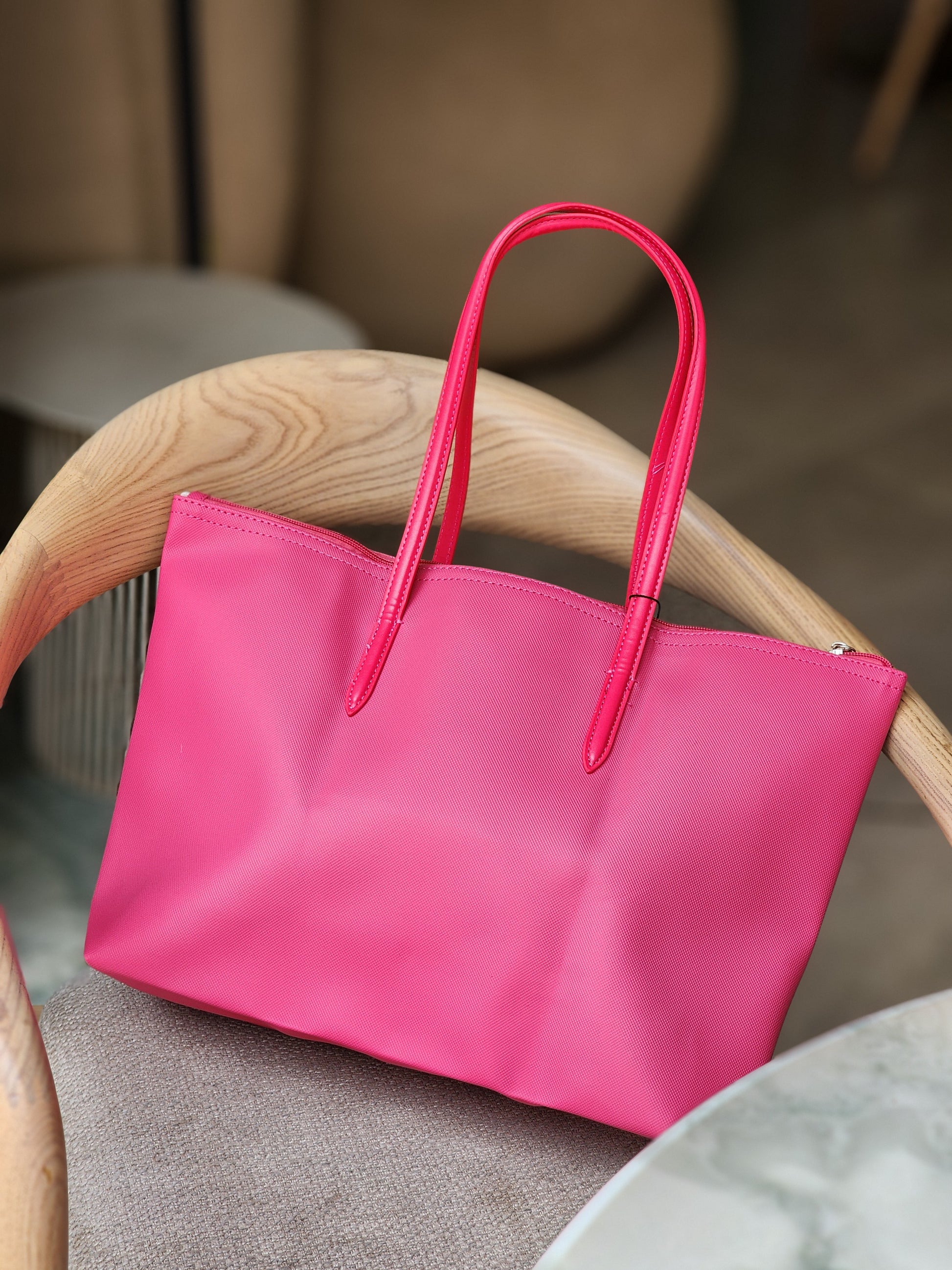 Signature croc logo tote