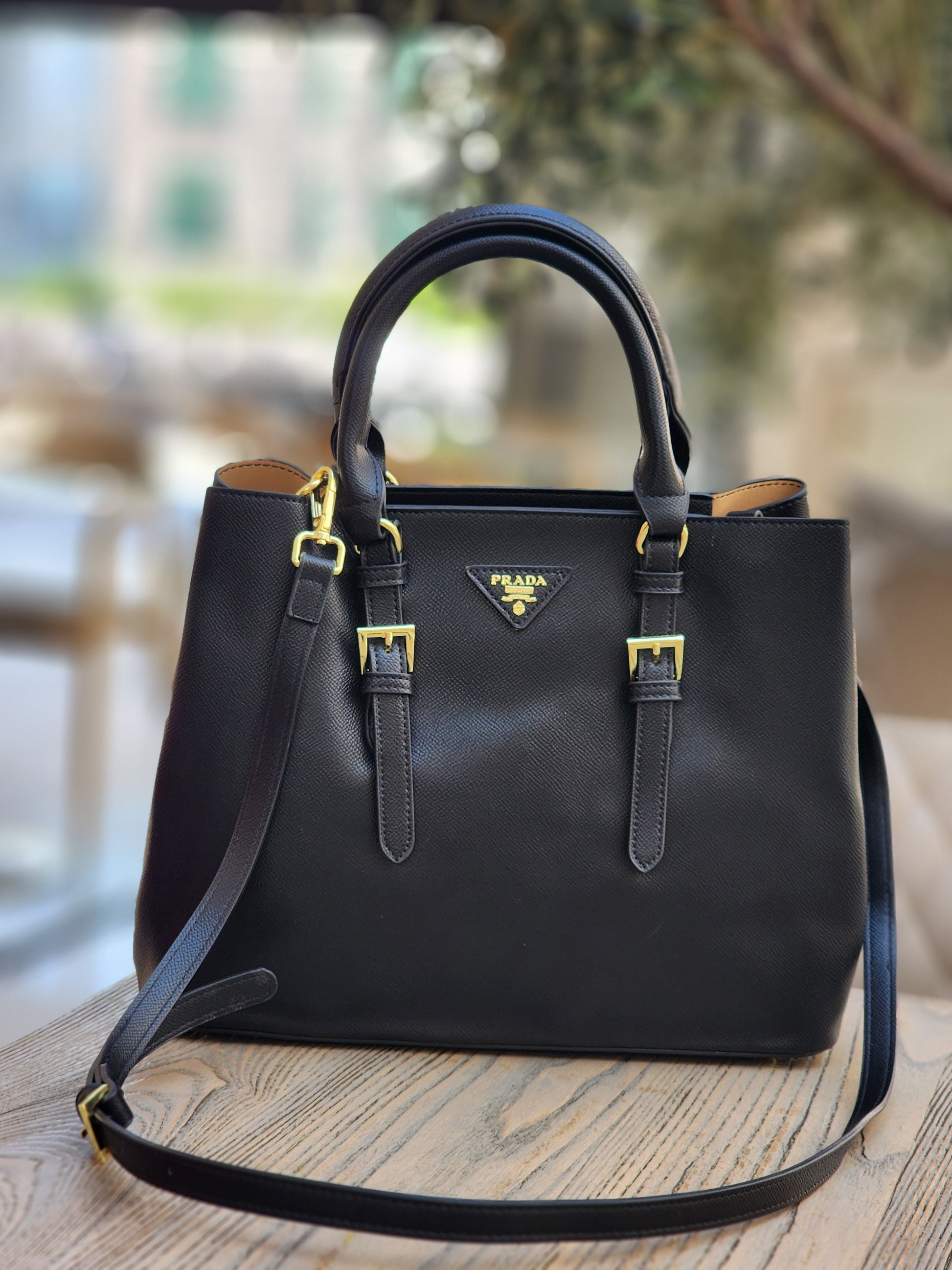 Elegant Black Handbag