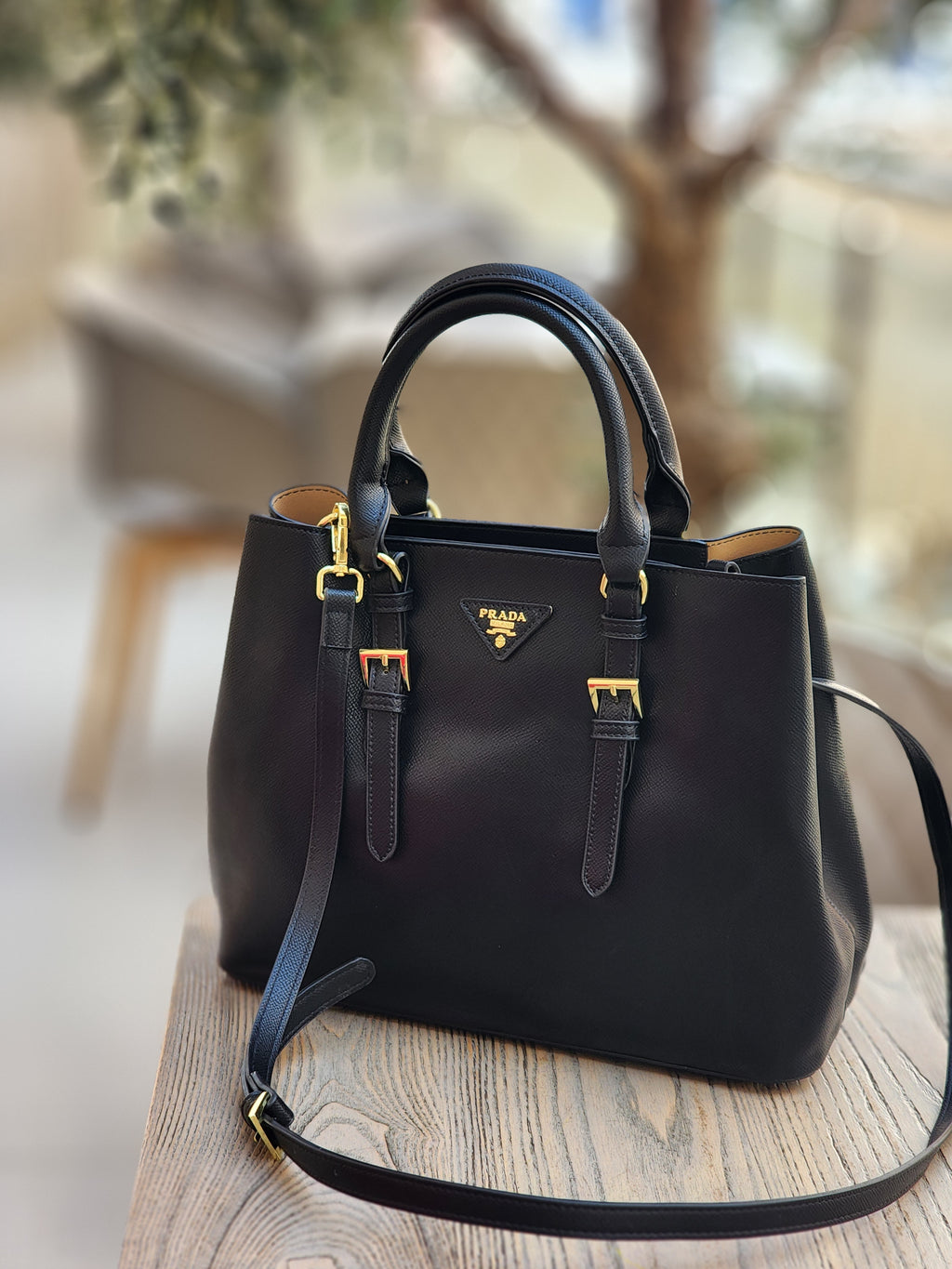 Elegant Black Handbag