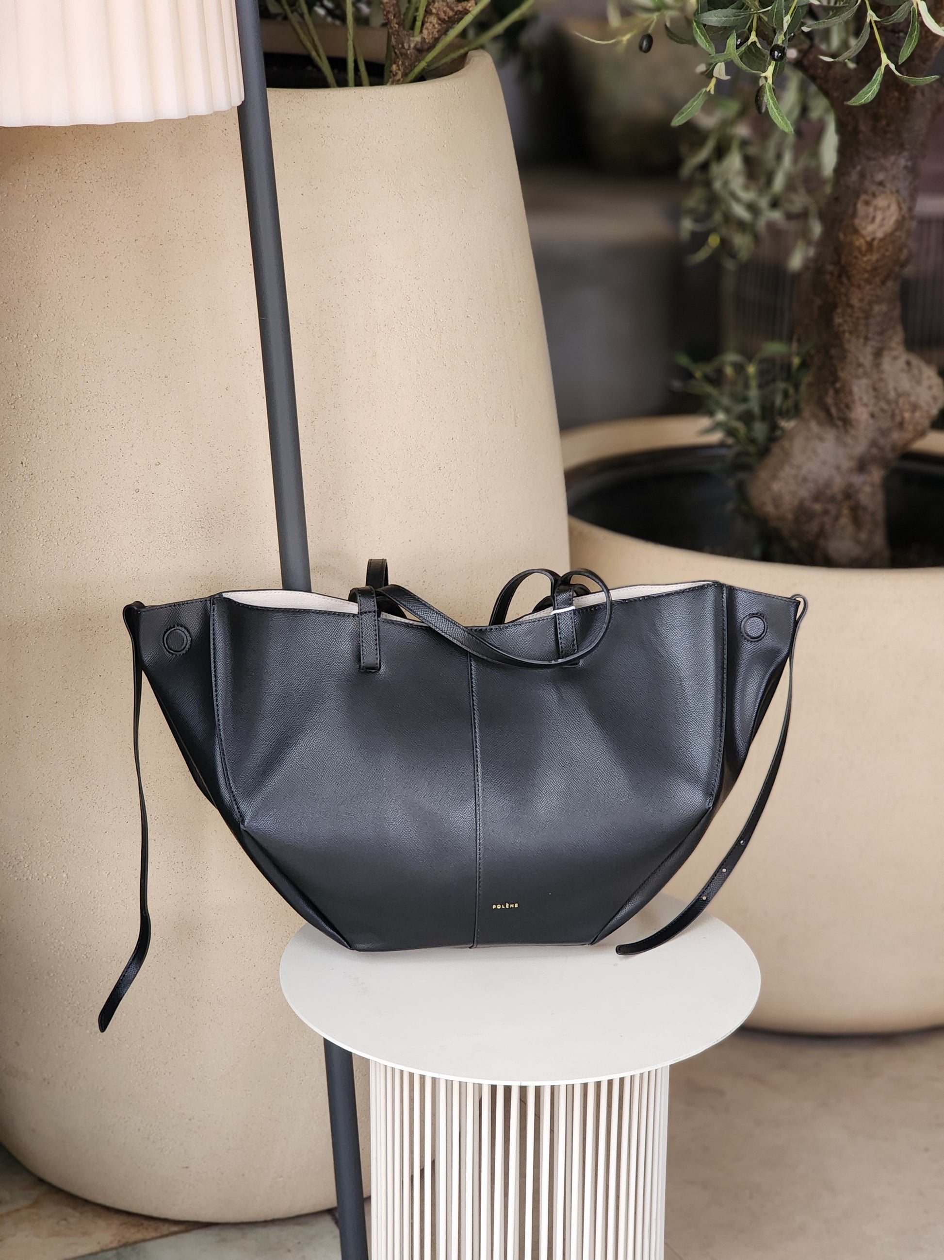 Chic tote