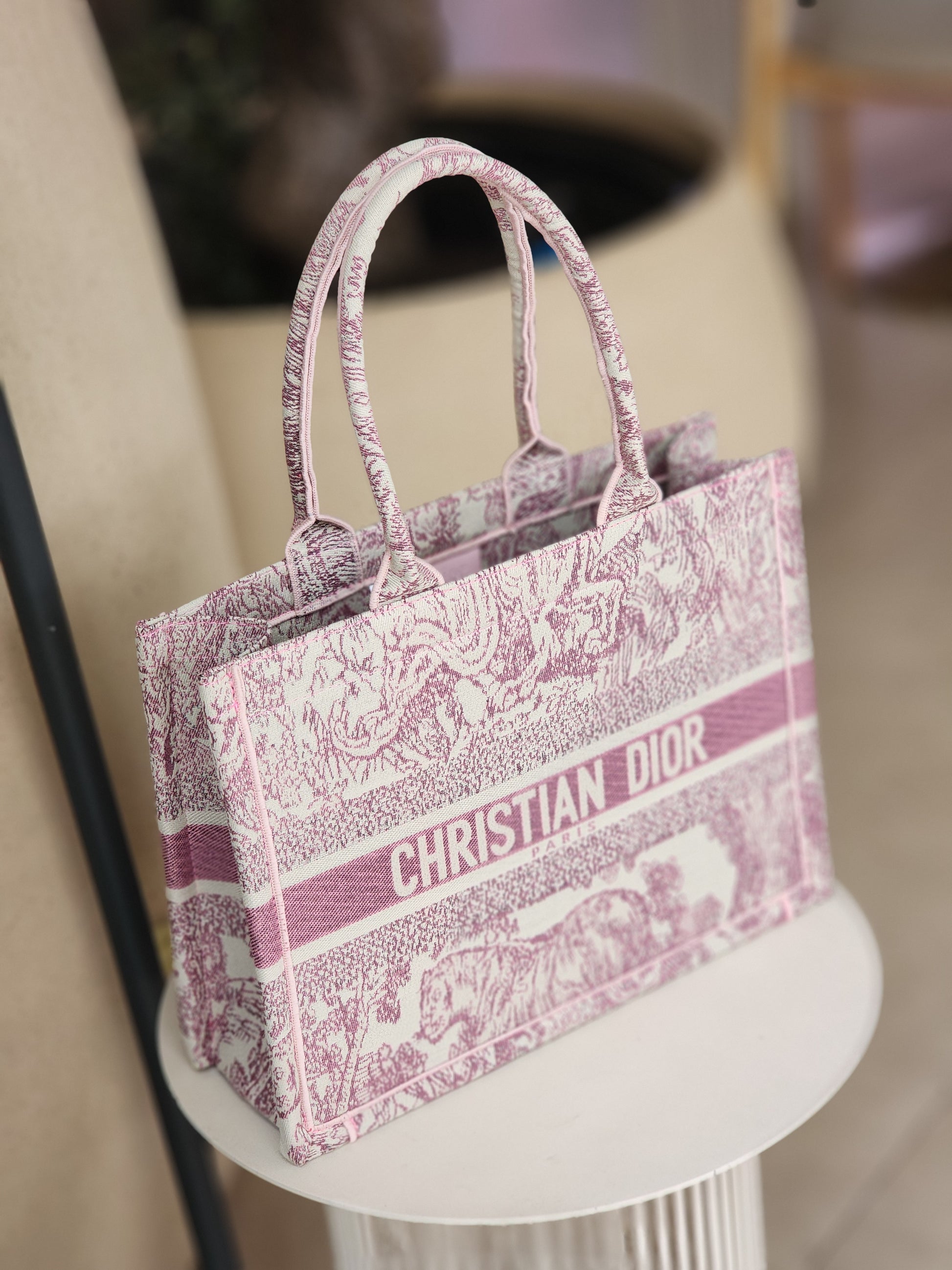Oblique Tote
