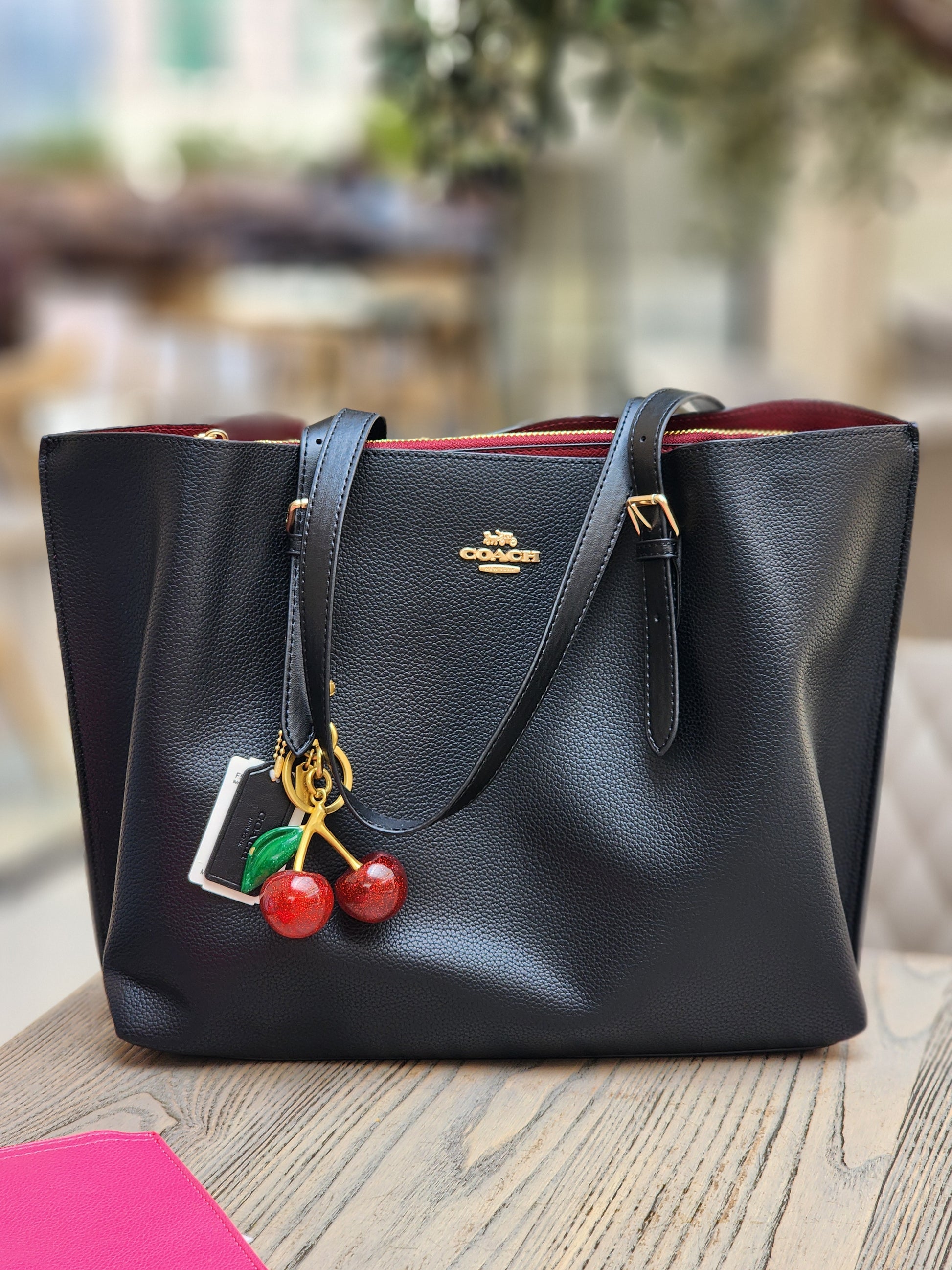 Crimson Shopper