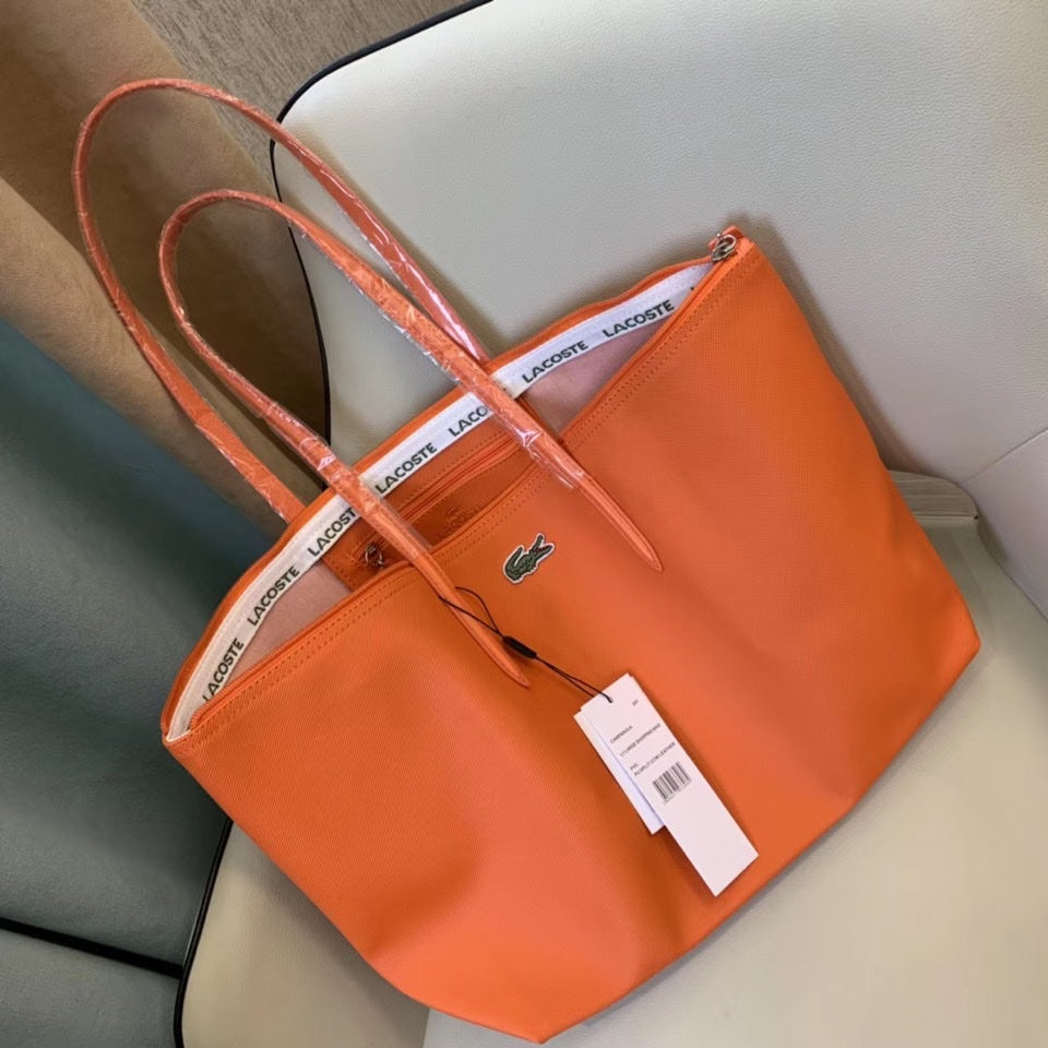 Signature croc logo tote